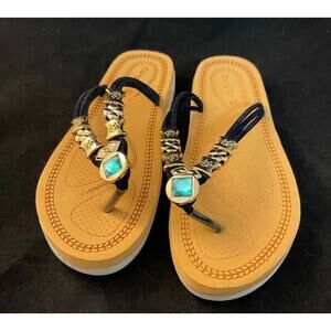 Dong k Flip flops sandals with blue jewel